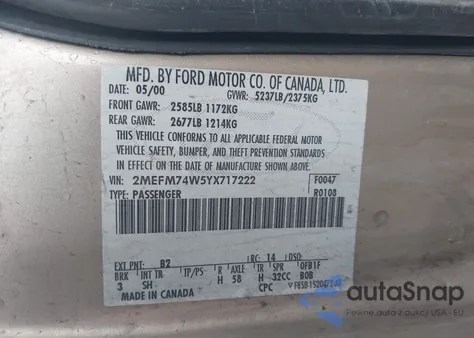 2000 Mercury Grand Marquis Gs z USA, uszkodzony, nr VIN 2MEFM74W5YX717222